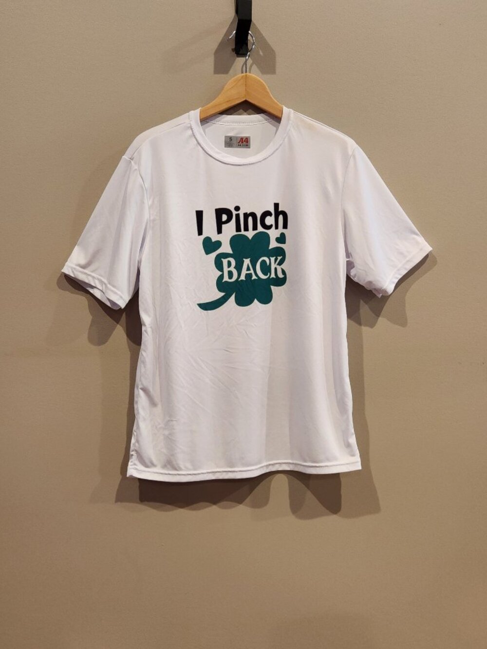 A4 Women's Small I Pinch Back Shamrock St Patrick's Day Performance Tee